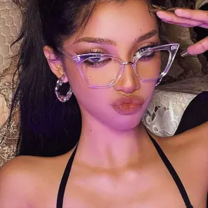 نظارات نسائيهWomen's glasses