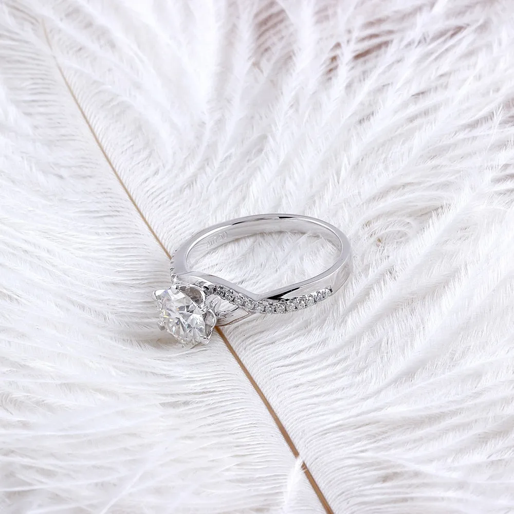 18k White Gold Moissanite Ring 1ct or 0.5ct Center Stone