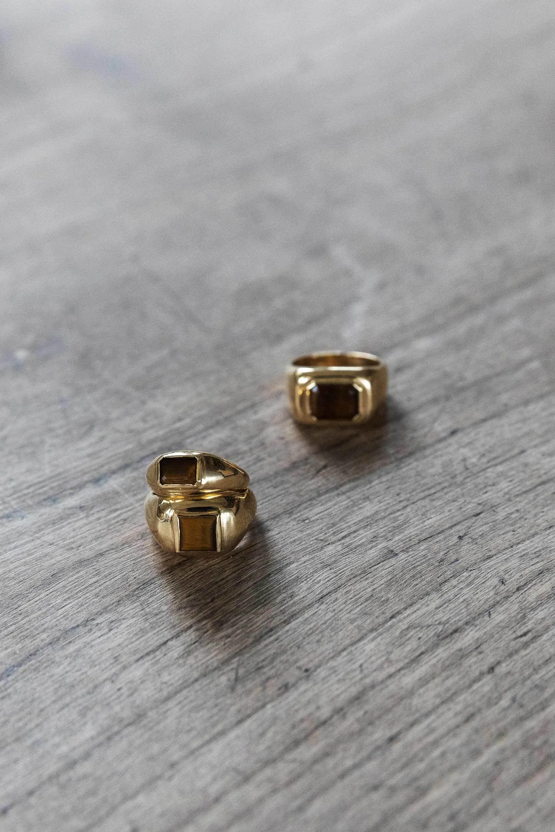 Large Ring in 18K Yellow Gold & Tiger's Eye Stone